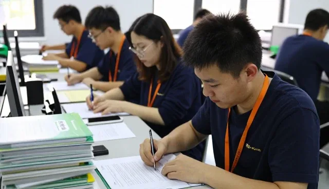 课程资源开发如何满足现代社区服务站需求